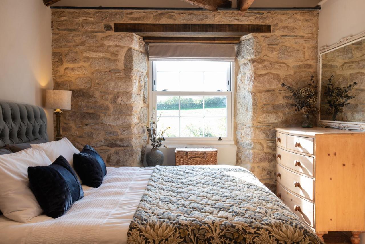 Trevidgeowe Farmhouse Bed & Breakfast Бодмин Екстериор снимка